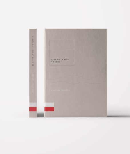Dos libros de cubiertas gris claro con un diseño minimalista y detalles en rojo.